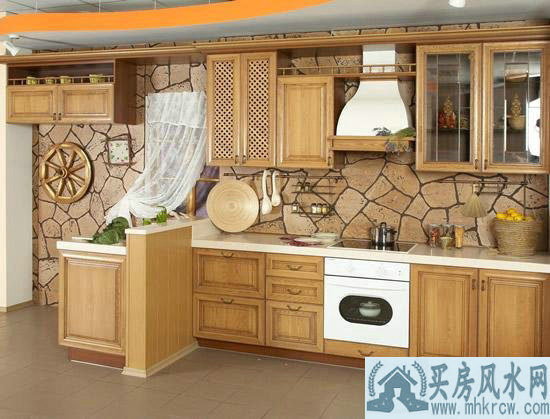 家居厨房风水布局:厨房风水方位详解 厨房朝向哪个方位好