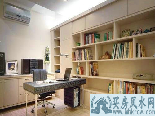 �鷿��ˮ���� ������ҵѧҵ����һ��¥�ķ�ˮ