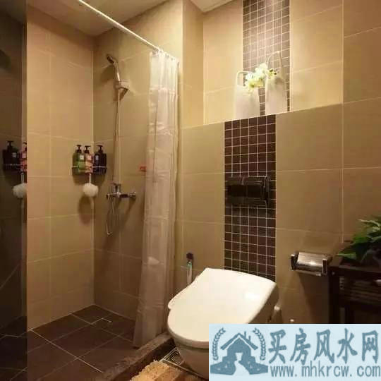 卫生间不能这么装,风水师说了,煞气太重不顺!