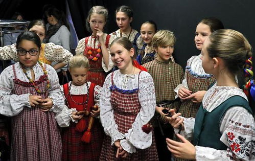 ��Ե�������Ӱ��ϻ��ֵ�����ƽ���Ƿ��Ӱ���Ҹ�(��Ե���������Ӱ��˴˵ĺϻ�����)