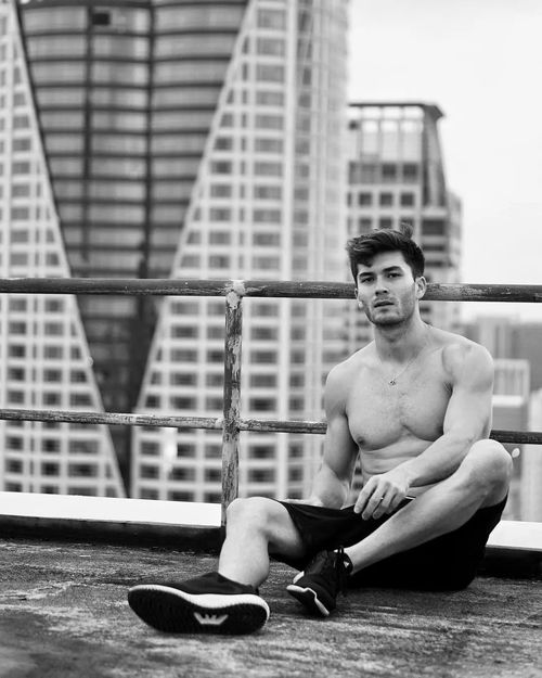 姓何男孩名字寓意吉祥 何晨铭这个名字好不好 姓何男孩名字寓意吉祥 何晨铭这个名字好不好