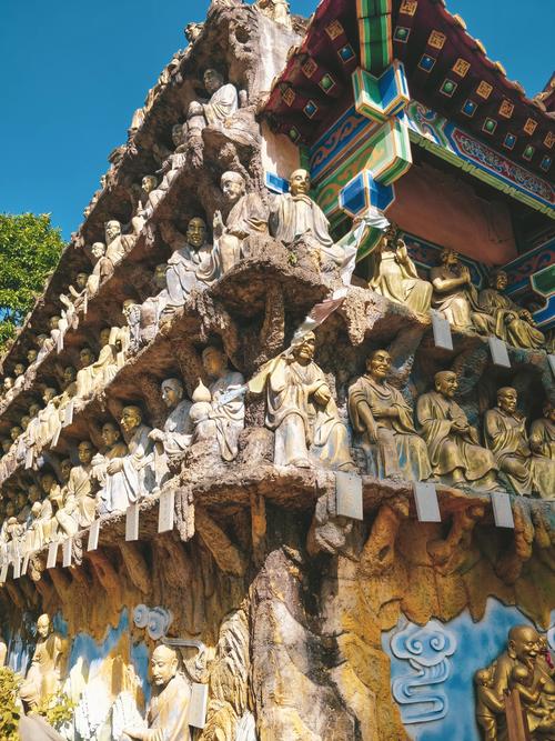 本命年送闺蜜什么礼物好呢 本命年送闺蜜什么礼物好呢