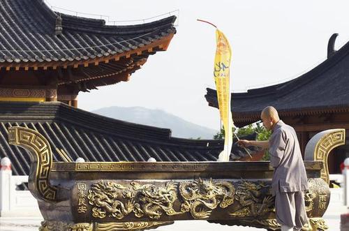 丙戌车牌号码免费测吉凶查询器真的能准确反映车主运势吗 丙戌车牌号码免费测吉凶查询器真的能准确反映车主运势吗