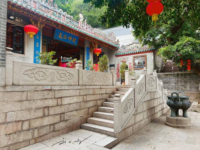 �Ʋ�����������Ա������