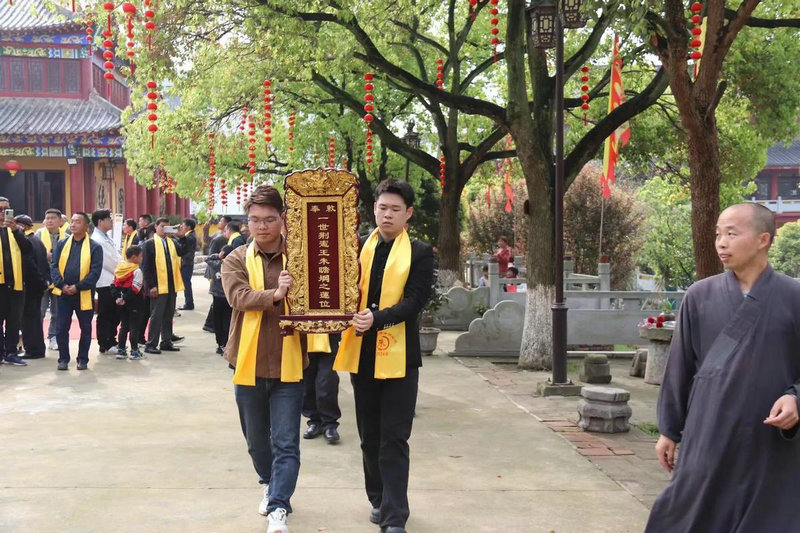 八月出生的女孩起名如何影响夫妻健康运势是否会有隐患(八月出生的女孩起名是否会影响夫妻健康运的五行平衡) 八月出生的女孩起名如何影响夫妻健康运势是否会有隐患(八月出生的女孩起名是否会影响夫妻健康运的五行平衡)