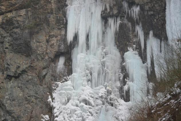 �������ݵĵ��Ӿ�����Щ��װ