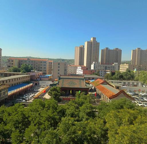 狮子女一生桃花,狮子座单身女14年桃花如何 狮子女一生桃花,狮子座单身女14年桃花如何