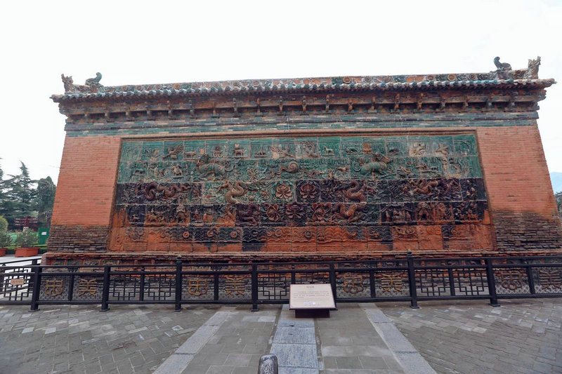 ���ߵ���������Ƕ��� 77������Ů�����ж೤