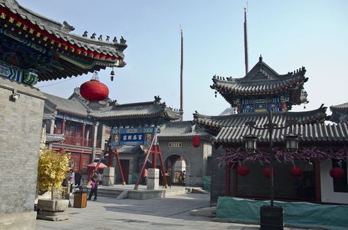 中年离异的女人的手相 中年离异的女人的手相