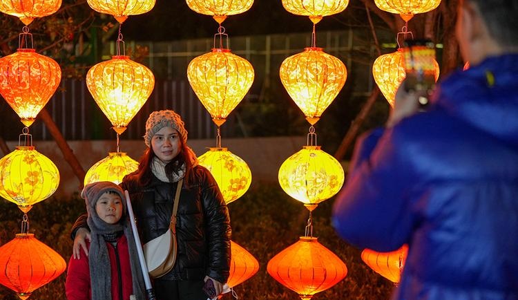 ����ʱ�μ��׵�����_�ξ��е����������