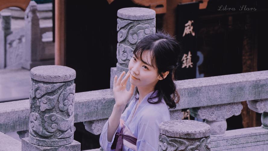 ��Ӣ����������������Ӣ��Ҷ������������������