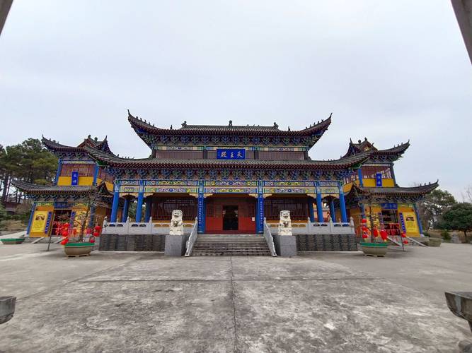 男女合八字很准的 合婚要用八字还是用属相 男女合八字很准的 合婚要用八字还是用属相