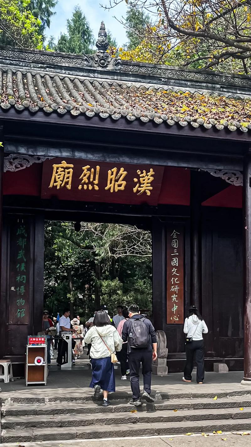 ����ҵ�Ƿ�����ܽ�ʾ�����Ե�������������(����ҵ�ܷ�������ӳ���˶����Ե����й�ϵ)